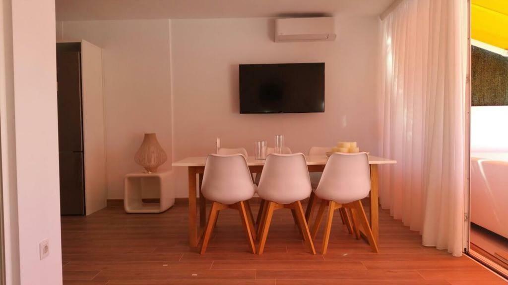 Beachfront Los Cristianos Apartment Arona  Exterior photo